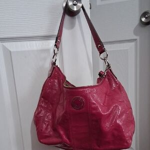 Coach Pink Shoulder Bag with Elegant Design